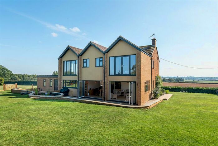 4 Bedroom Property For Sale In West Haddon Road, Watford, Northampton, NN6