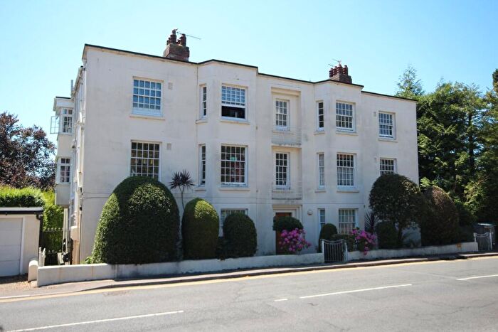 2 Bedroom Apartment For Sale In Branksome Wood Road, Bournemouth, BH2