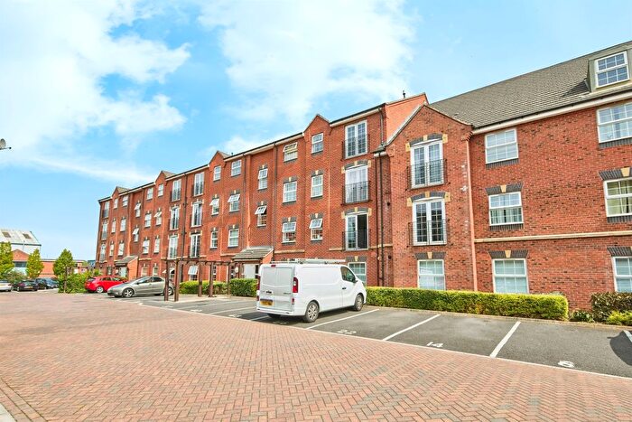 2 Bedroom Flat For Sale In Magnus Court, Derby, DE21