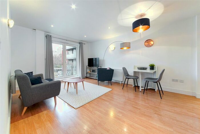 1 Bedroom Flat To Rent In Seward Street, Islington, London, EC1V