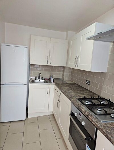 1 Bedroom Flat To Rent In Fenton Close, London, SW9