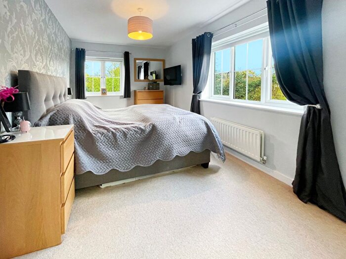 1 Bedroom Flat For Sale In Abrahams Close, Amersham, HP7