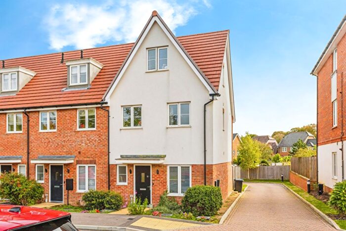 4 Bedroom End Terrace House For Sale In Edwin Street, Burgess Hill, RH15