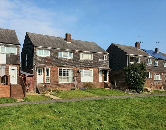 3 Bedroom End Of Terrace House To Rent In Batchelor Green, Southampton, Hampshire, SO31
