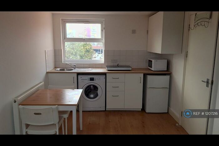 1 Bedroom Flat To Rent In Audrey Road, Ilford, IG1