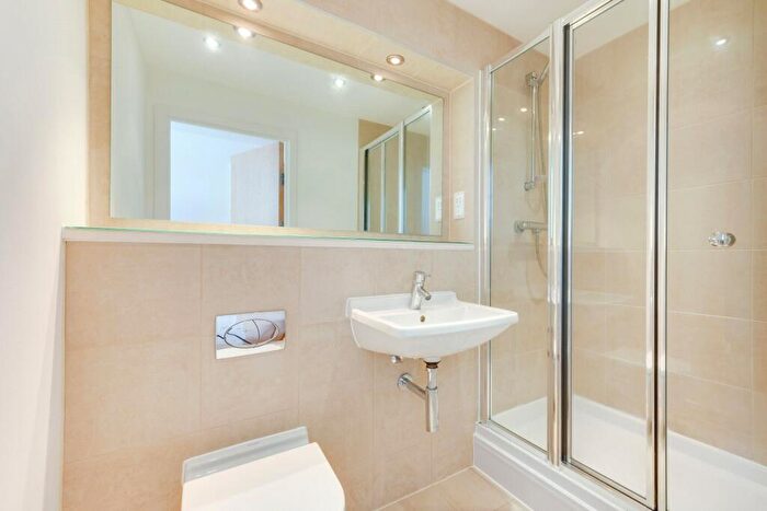 2 Bedroom Apartment To Rent In Avalon, West Street, Brighton, BN1