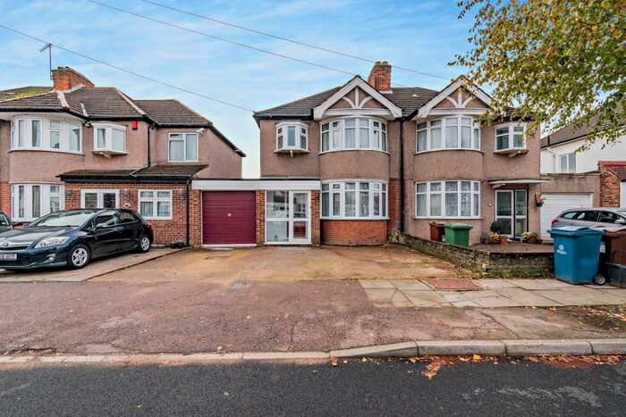 3 Bedroom Property To Rent In Chestnut Drive, Pinner, HA5