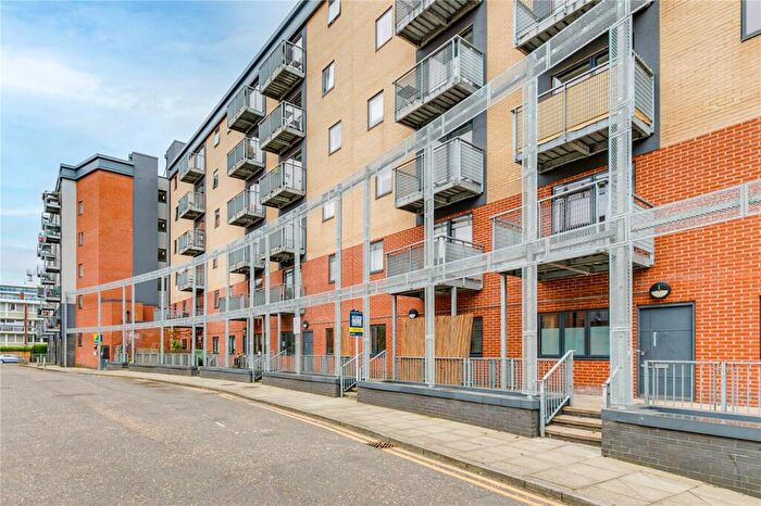 1 Bedroom Flat To Rent In Clayton Crescent, Islington, N1