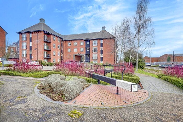 2 Bedroom Flat For Sale In The Wharf, Leighton Buzzard, LU7