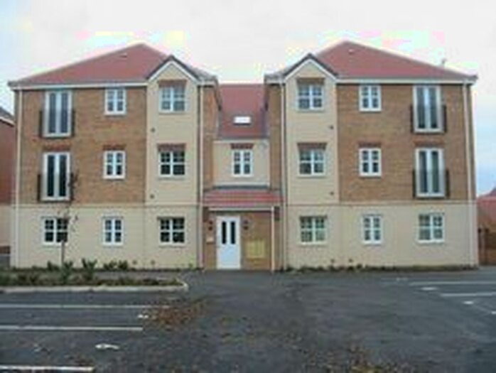 2 Bedroom Flat To Rent In Greenwood Gardens, Nottingham, NG8