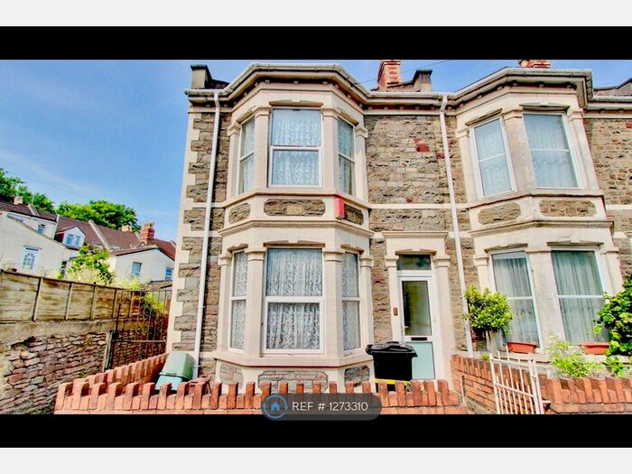 4 Bedroom Terraced House To Rent In Victoria Park, Fishponds, Bristol BS16