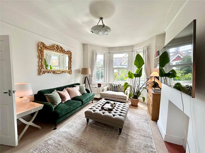 2 Bedroom Flat To Rent In Revelstoke Road, Southfields, SW18
