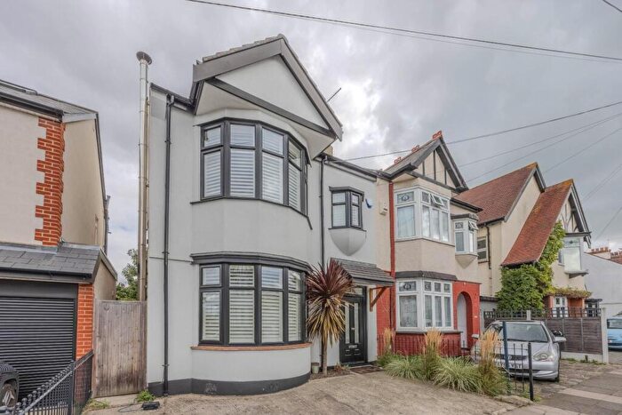 4 Bedroom Semi Detached House For Sale In Woodfield Park Drive, Leigh-On-Sea, SS9