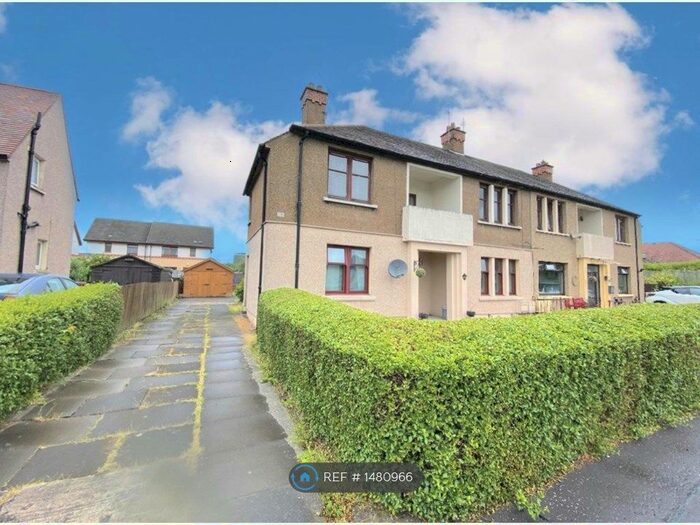 2 Bedroom Flat To Rent In Almond Street, Grangemouth, FK3
