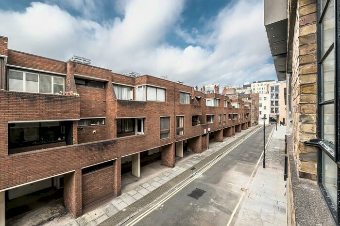 2 Bedroom Flat To Rent In Cato Street, London, W1H