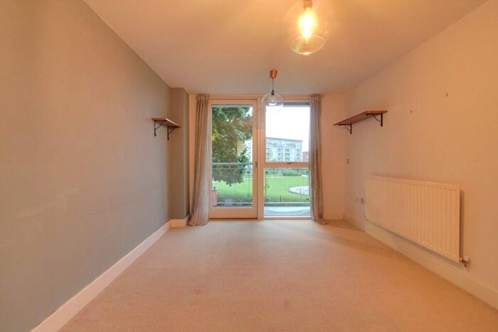2 Bedroom Apartment To Rent In Longleat Avenue, Park Central, Birmingham, B15