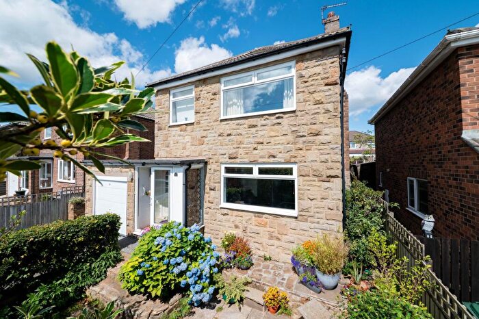3 Bedroom Detached House For Sale In Woodlands Road, Lepton, HD8