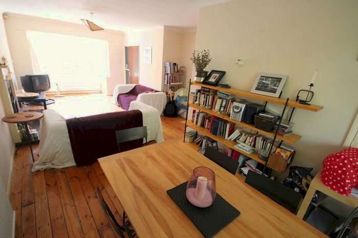 2 Bedroom Terraced House To Rent In North Grange Mews, Headingley, Leeds, LS6