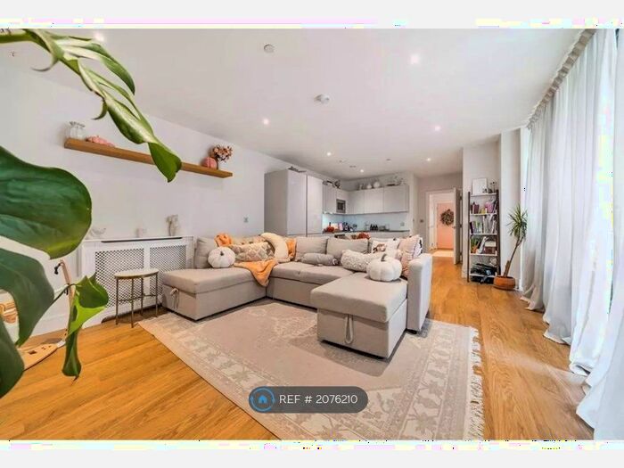 2 Bedroom Flat To Rent In Orton House, Plough Lane, SW17