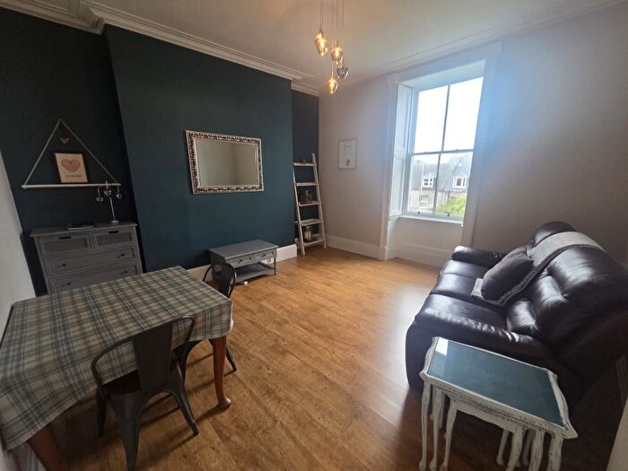 2 Bedroom Flat To Rent In Springbank Terrace, Ferryhill, Aberdeen, AB11