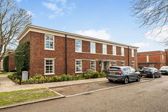 1 Bedroom Apartment For Sale In Building Trenchard Lane, Bicester, OX27