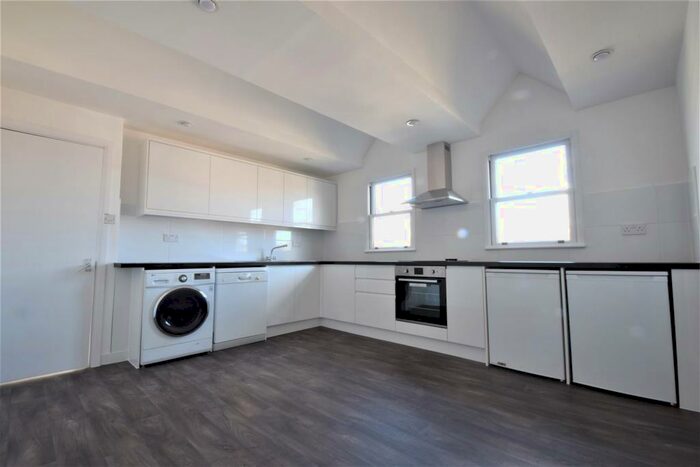 2 Bedroom Flat To Rent In Hammelton Road, Bromley, BR1