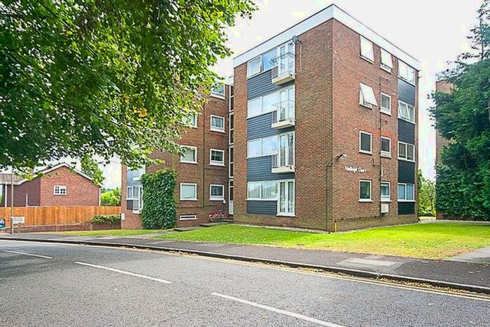 2 Bedroom Property To Rent In London Road, Brentwood, CM14