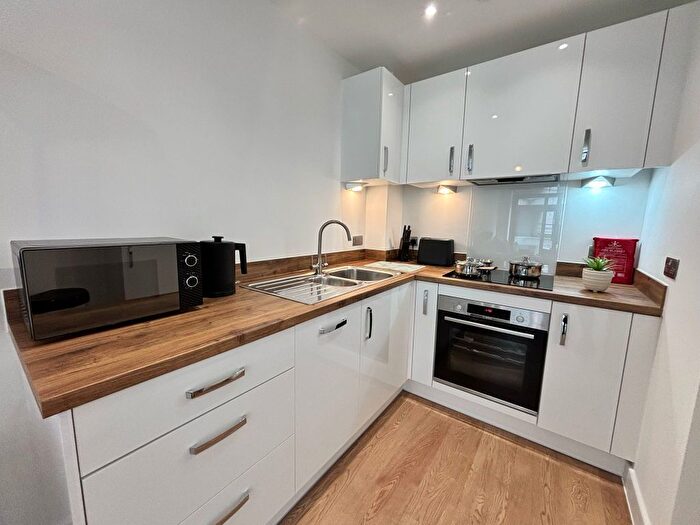 1 Bedroom Flat To Rent In Furness Quay, Salford, M50