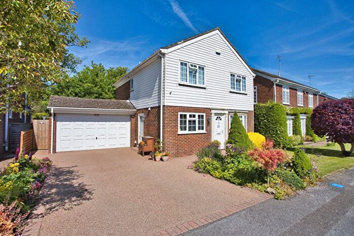 4 Bedroom Detached House For Sale In The Grange, Westcourt Lane, Shepherdswell, Dover, CT15