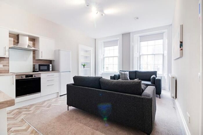 5 Bedroom Flat To Rent In Castle Street, Dundee, DD1