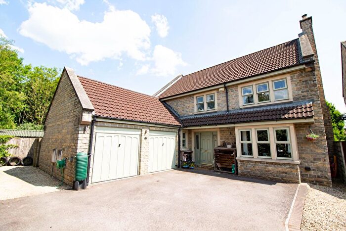 4 Bedroom Detached House For Sale In St Lukes Road, Beckington, BA11