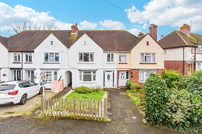 3 Bedroom Terraced House For Sale In York Road, Maidstone, Kent, ME15