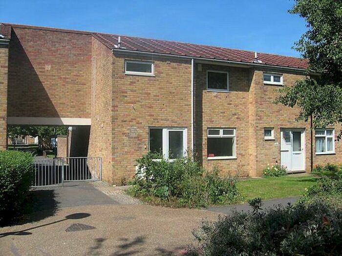 5 Bedroom Property To Rent In Nicholson Way, Cambridge, CB4