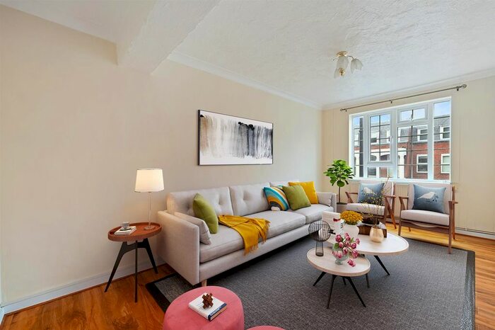 2 Bedroom Flat To Rent In High Street, Cheam, Sutton, SM3