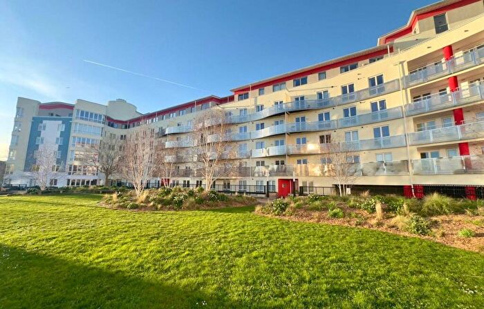 1 Bedroom Flat To Rent In Harbourside, The Crescent, BS1