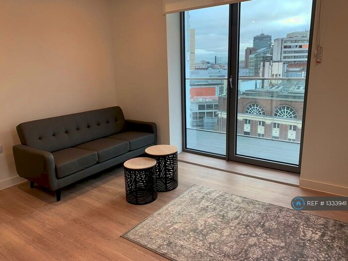 2 Bedroom Flat To Rent In New Kings Head Yard, Salford, M3