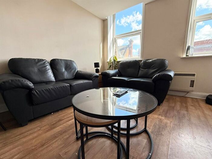 3 Bedroom Apartment To Rent In St Andrews Street, City Centre, NE1