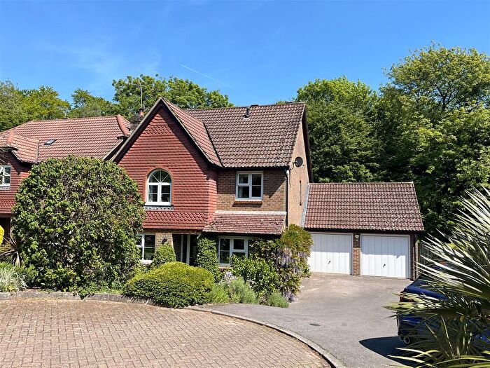 4 Bedroom Detached House For Sale In Mulberry Way, Heathfield, TN21