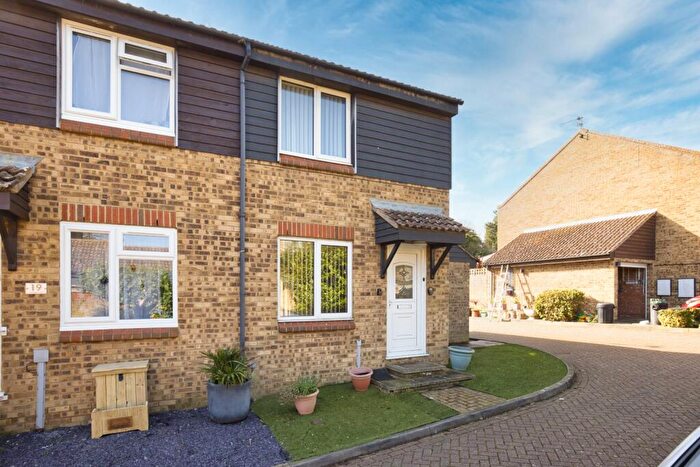 2 Bedroom Semi Detached House For Sale In Curlinge Court, Ramsgate, Kent, CT11