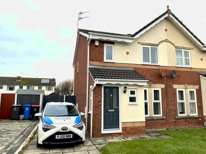 3 Bedroom Semi-Detached House To Rent In Gordonstoun Place, Thornton-Cleveleys FY5