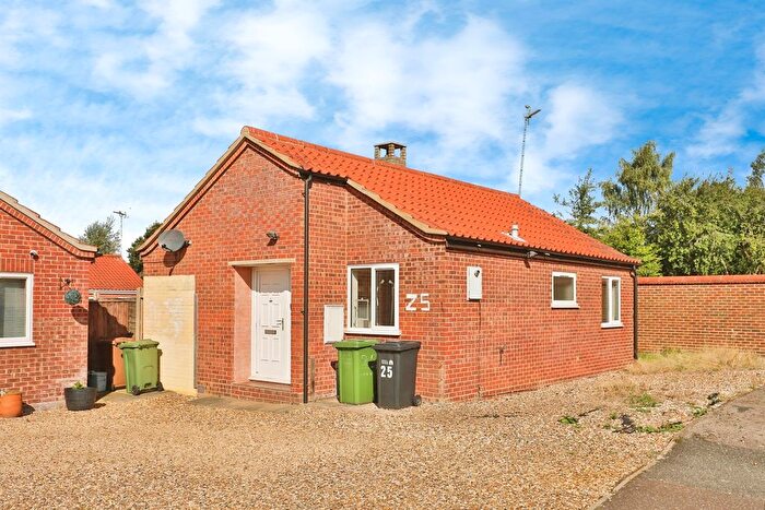 2 Bedroom Detached Bungalow For Sale In Walcups Lane, Great Massingham, King's Lynn, PE32