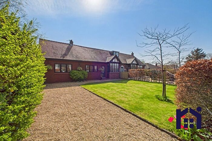 3 Bedroom Semi-Detached House For Sale In Blackgate Lane, Tarleton, PR4