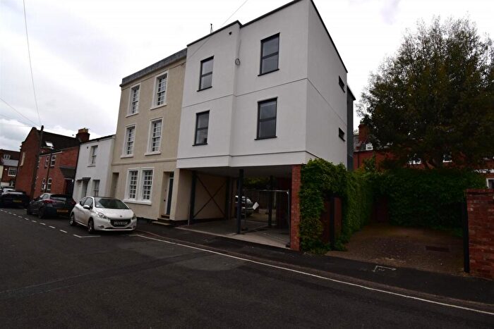 1 Bedroom Flat To Rent In Cross Street, Leamington Spa, CV32