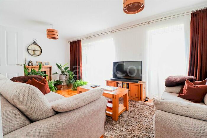 3 Bedroom End Of Terrace House To Rent In Linkside, Bretton, Peterborough, PE3