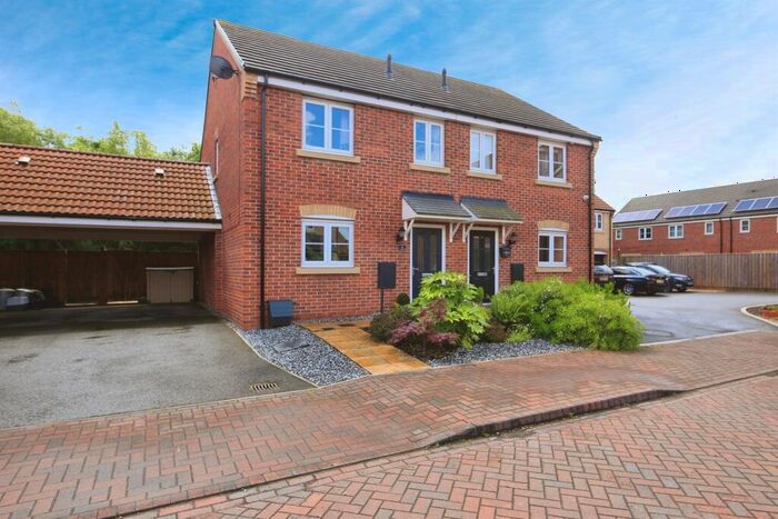 3 Bedroom Semi-Detached House For Sale In Lyttleport Close, Pinchbeck, Spalding, PE11