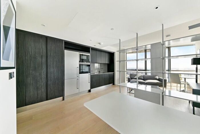 Flat To Rent In Charrington Tower, Biscayne Avenue, Providence Wharf, Canary Wharf, E14