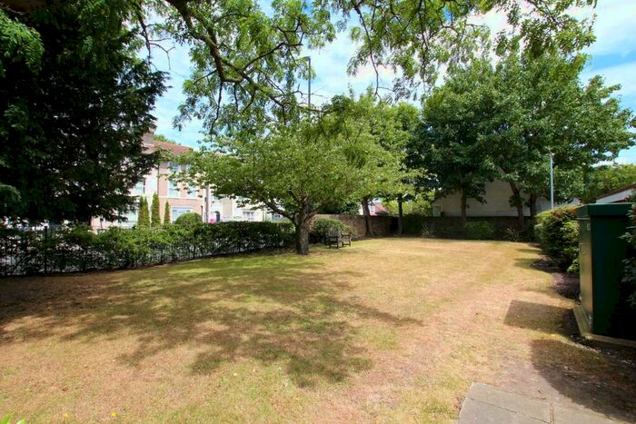 1 Bedroom Flat To Rent In Tavistock Road, Croydon, London, CR0