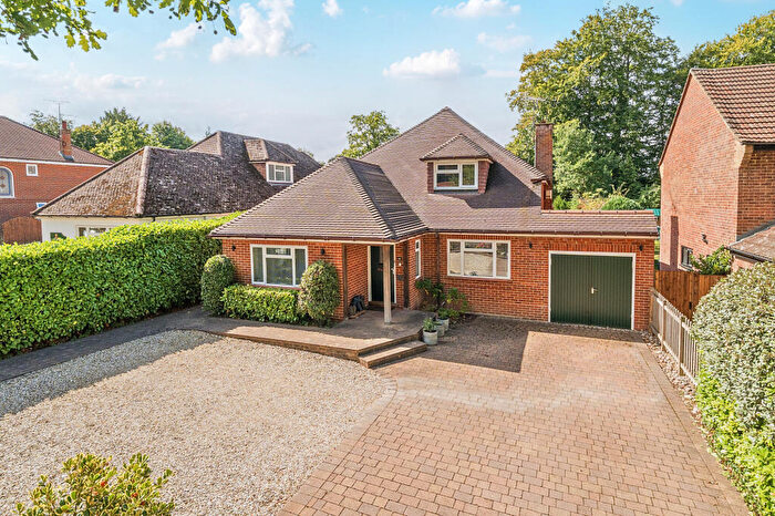 4 Bedroom House For Sale In Courtmoor Avenue, Fleet, GU52