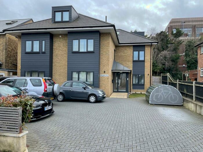 2 Bedroom Flat To Rent In Wallington, SM6