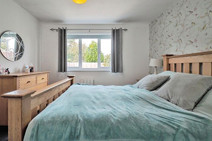 3 Bedroom End Of Terrace House For Sale In Woodland Drive, Winterslow, Salisbury, SP5